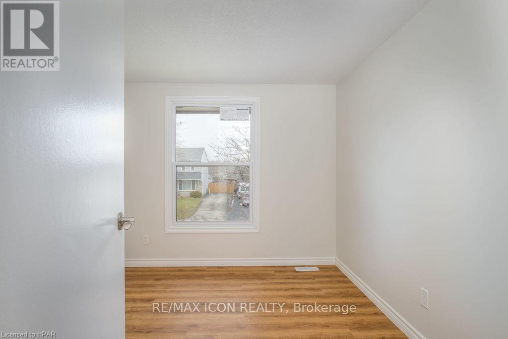 55 Crehan Crescent, Stratford, Ontario  N4Z 1B6 - Photo 14 - X12641470