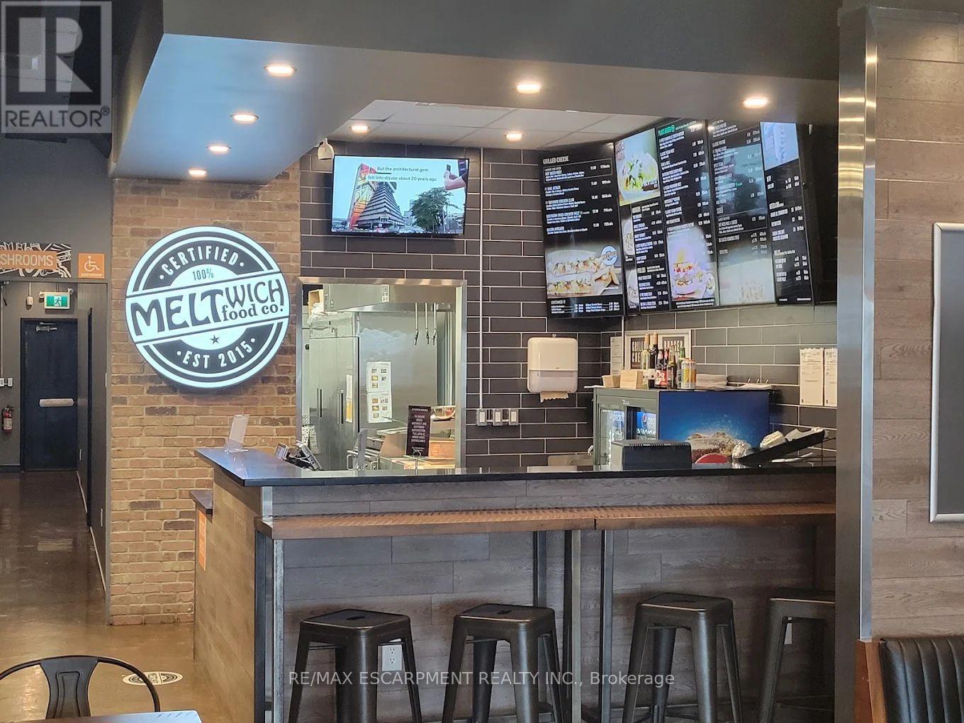 4a - 3701 Portage Road, Niagara Falls, Ontario  L2J 2K8 - Photo 3 - X12641490