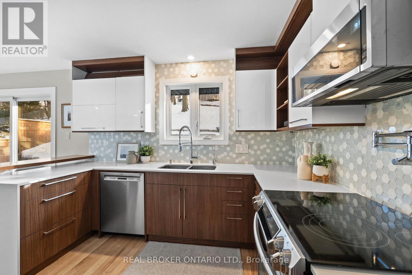 190 Winston Boulevard, Cambridge, Ontario  N3C 1M3 - Photo 10 - X12641506