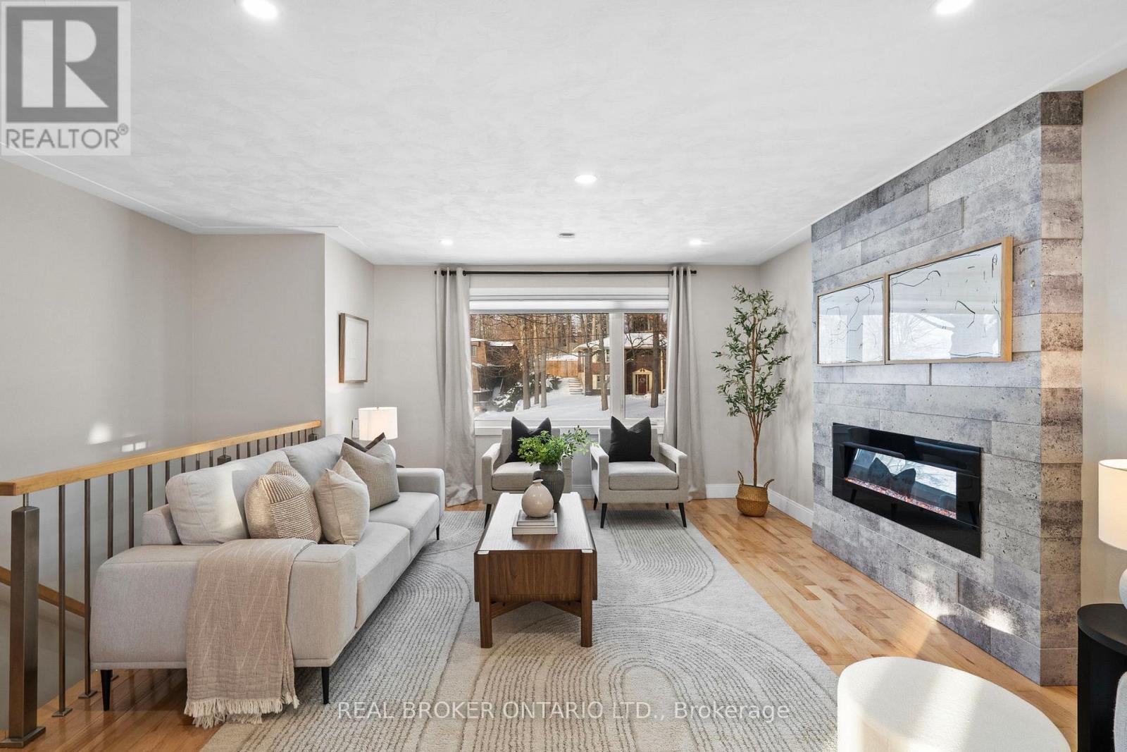 190 Winston Boulevard, Cambridge, Ontario  N3C 1M3 - Photo 3 - X12641506