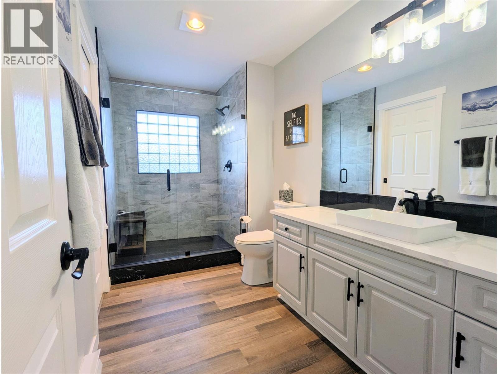 5052 Riverview Road Unit# 2008a, Fairmont Hot Springs, British Columbia V0B 1L1 - Photo 34 - 10371197