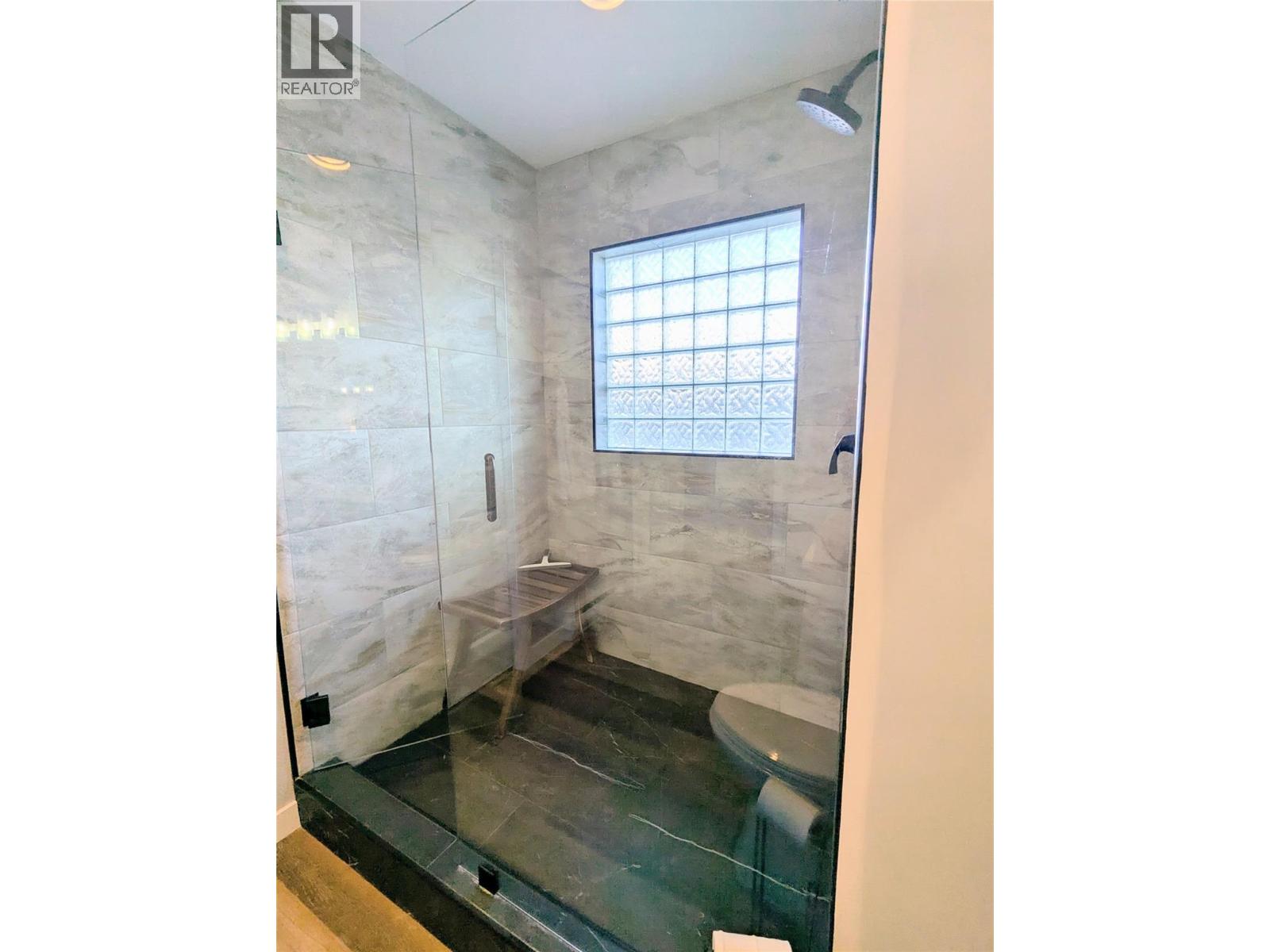 5052 Riverview Road Unit# 2008a, Fairmont Hot Springs, British Columbia V0B 1L1 - Photo 38 - 10371197