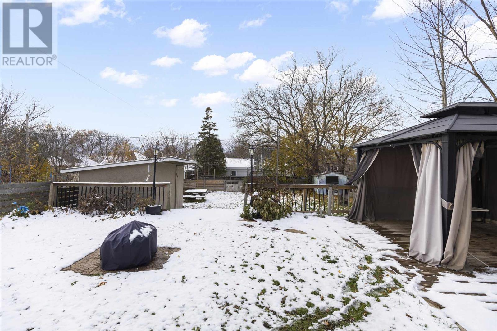 195 Maple St, Sault Ste. Marie, Ontario  P6B 2H9 - Photo 37 - SM253237