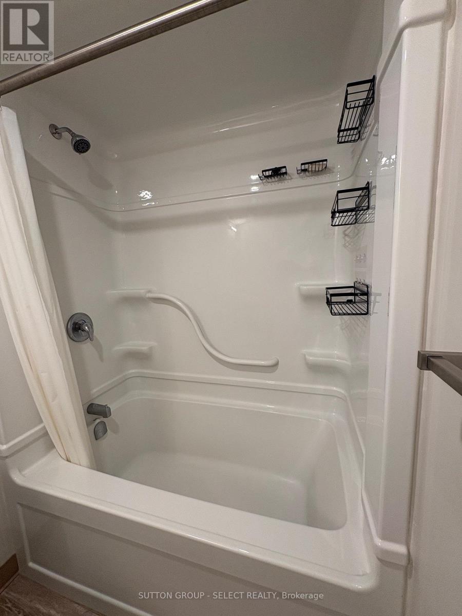 1203 - 99 Pond Mills Road, London South, Ontario  N5Z 3X3 - Photo 15 - X12641570