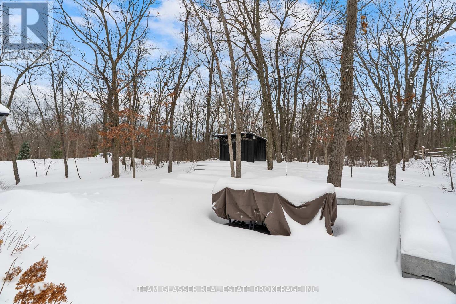 10143 Pinery Bluffs Road, Lambton Shores, Ontario  N0M 1T0 - Photo 46 - X12641572