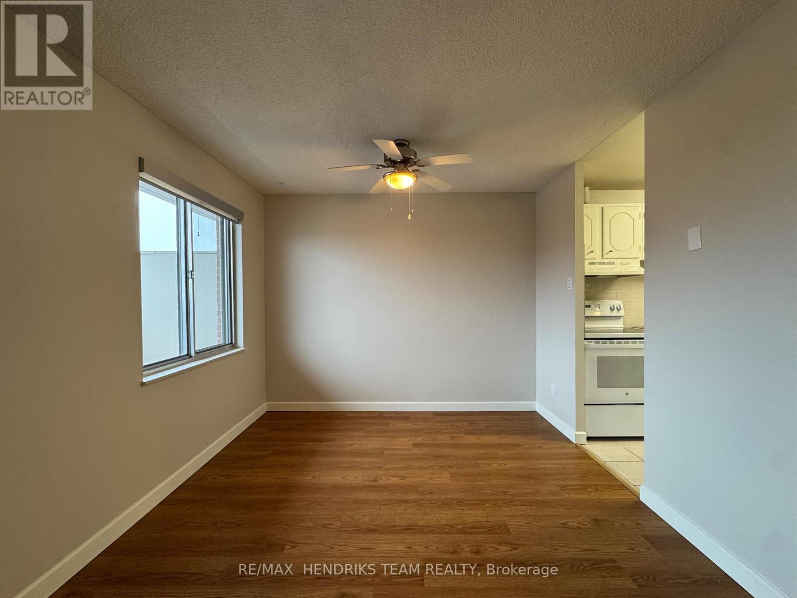 708 - 610 Lake Street, St. Catharines, Ontario  L2N 5T1 - Photo 6 - X12641576