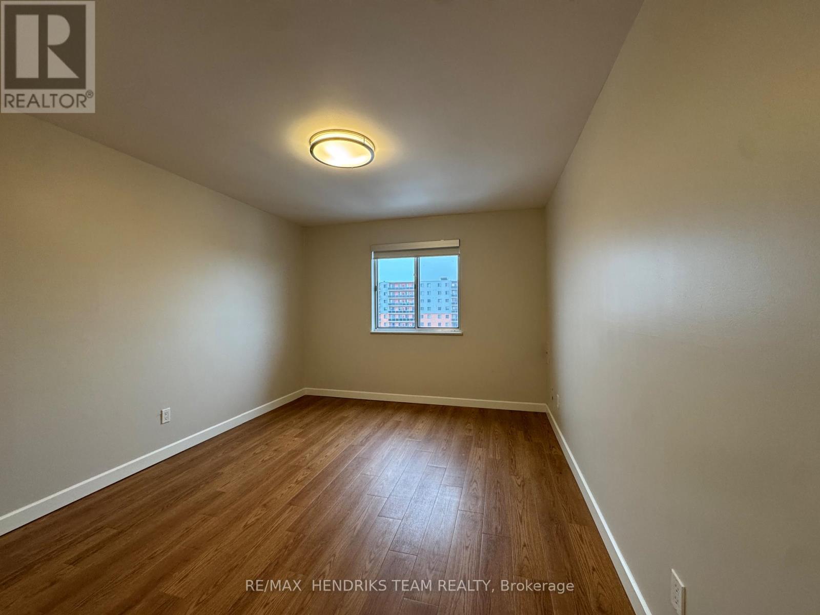 708 - 610 Lake Street, St. Catharines, Ontario  L2N 5T1 - Photo 9 - X12641576