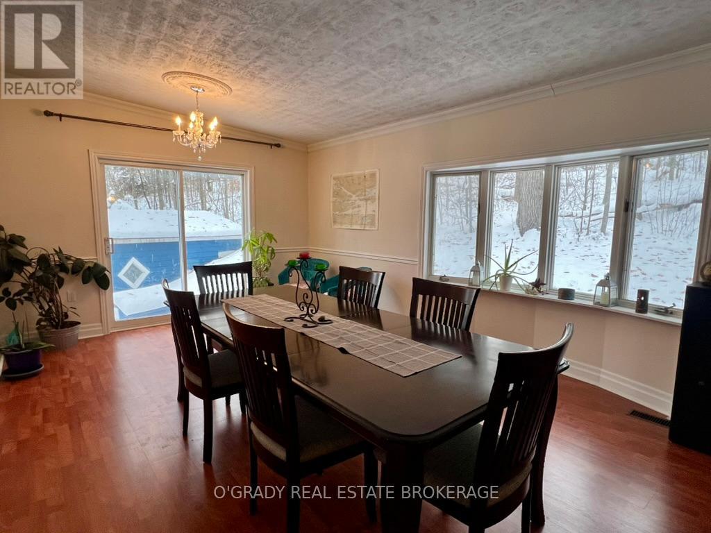 2 Pooles Resort Road, Leeds And The Thousand Islands, Ontario  K0E 1R0 - Photo 31 - X12641368