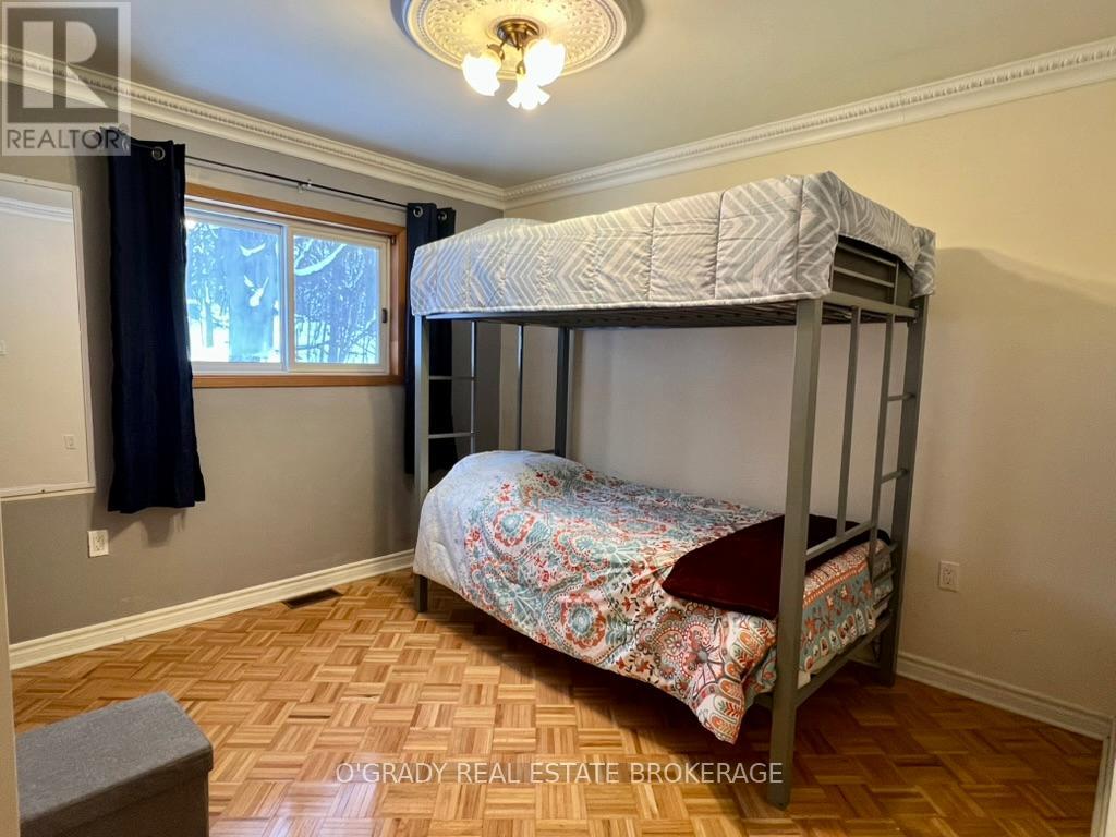 2 Pooles Resort Road, Leeds And The Thousand Islands, Ontario  K0E 1R0 - Photo 36 - X12641368