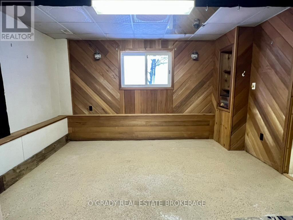 2 Pooles Resort Road, Leeds And The Thousand Islands, Ontario  K0E 1R0 - Photo 42 - X12641368