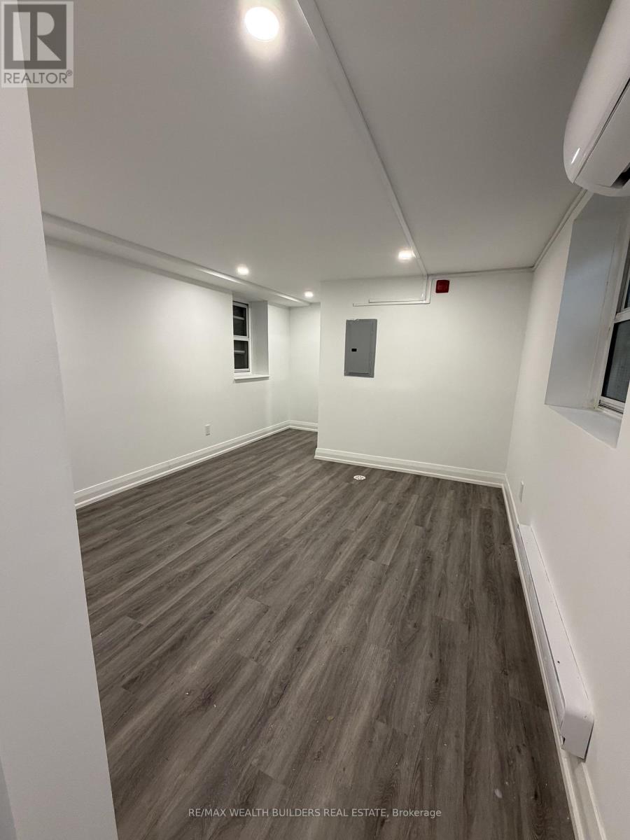 2 - 219 Jarvis Street, Toronto, Ontario  M5J 2C1 - Photo 3 - C12542348