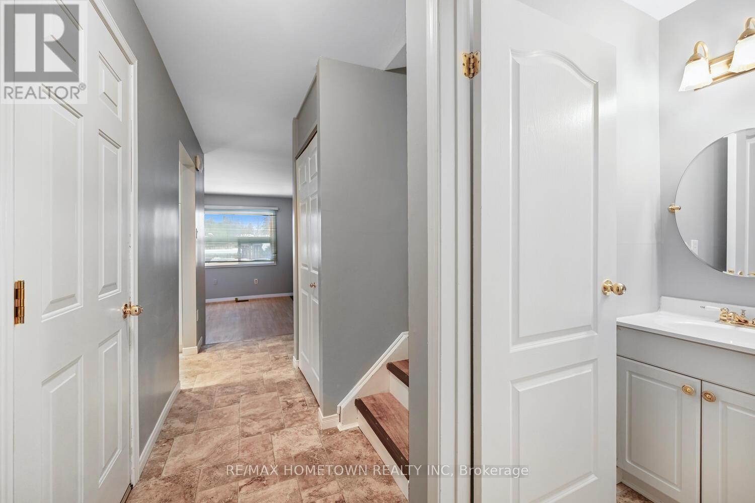 9 - 27 Aldershot Avenue, Brockville, Ontario  K6V 2P7 - Photo 5 - X12641554