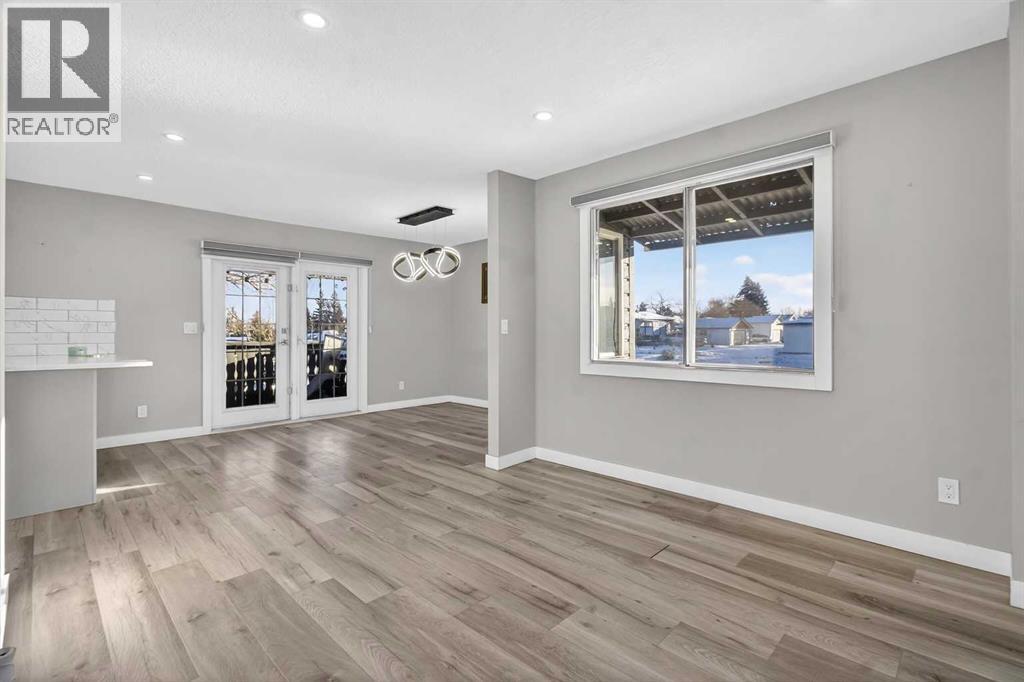 3304 56 Street Ne, Calgary, Alberta  T1Y 3W1 - Photo 12 - A2275668