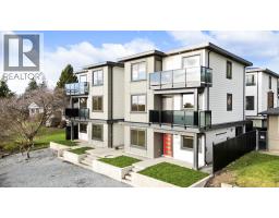 <div class="price">$1,699,000</div> 1 3881 Hurst Street, Burnaby<br><div style="margin-bottom:8px;"><small>Rennie & Associates Realty Ltd.</small></div><div class='bed_bath'>5 Bed | 4 Bath</div>
