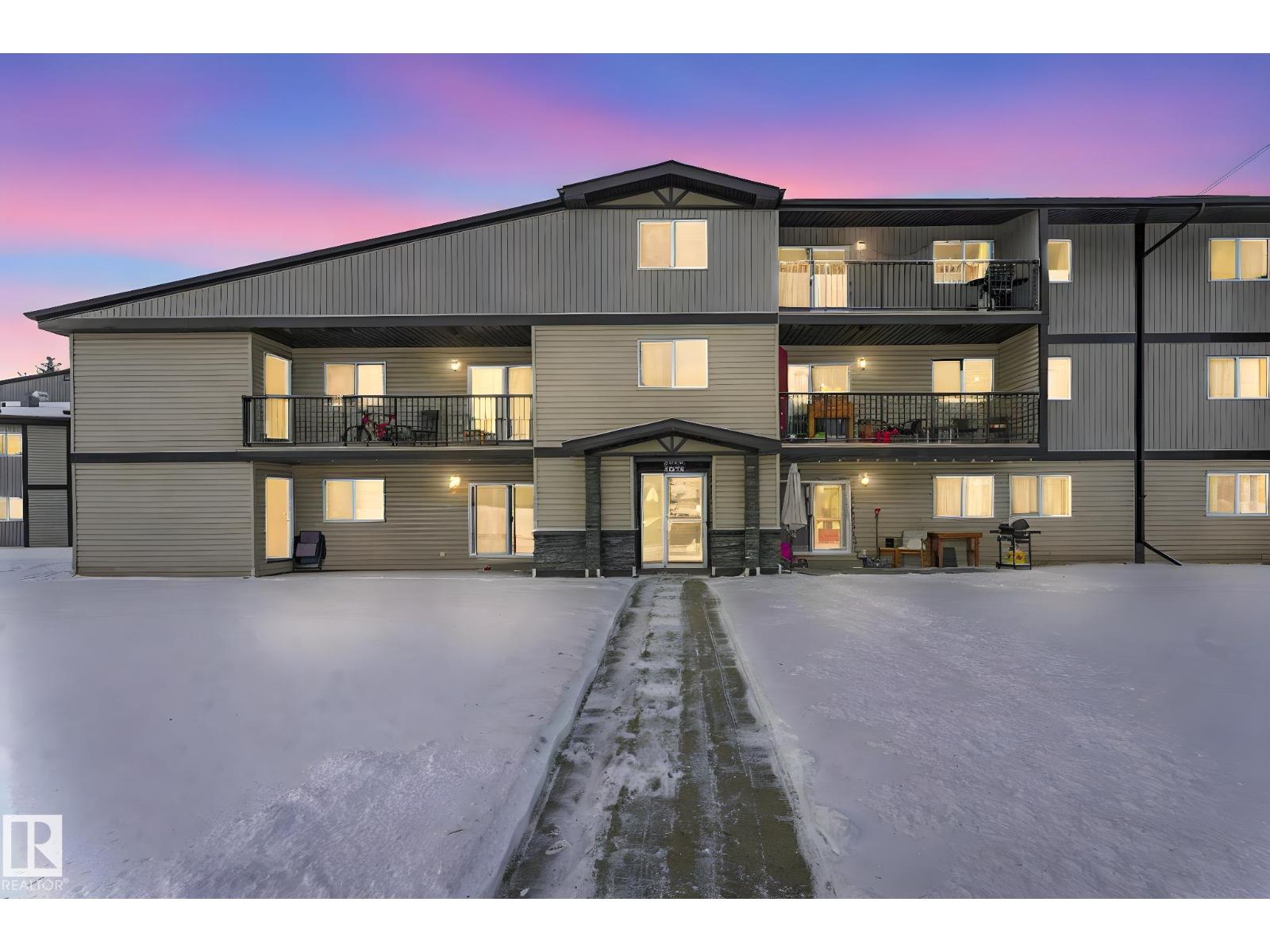 #7 2808 116 St Nw, Edmonton, Alberta T6J 4G2 - Photo 2 - E4468370