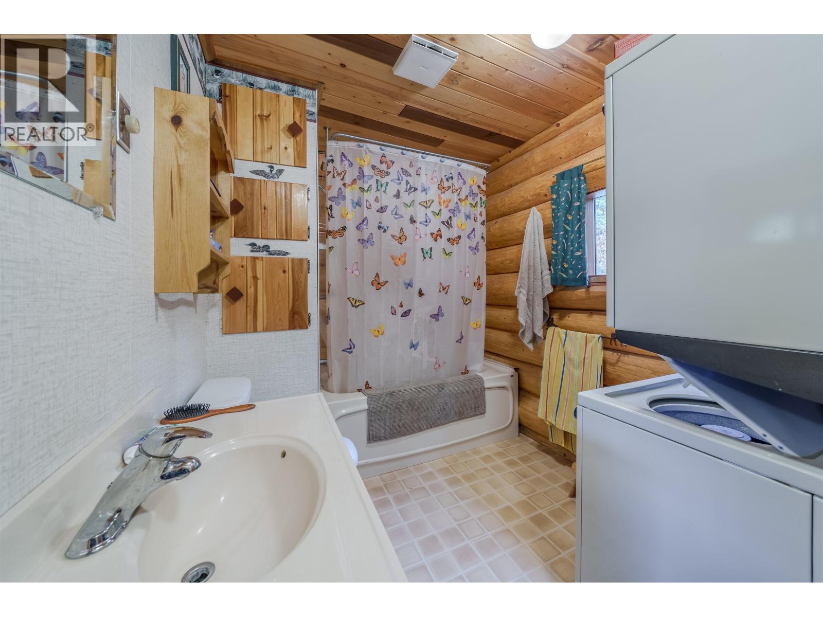 7561 Mccarthy Road, Bridge Lake, British Columbia  V0K 1X2 - Photo 14 - R3074446