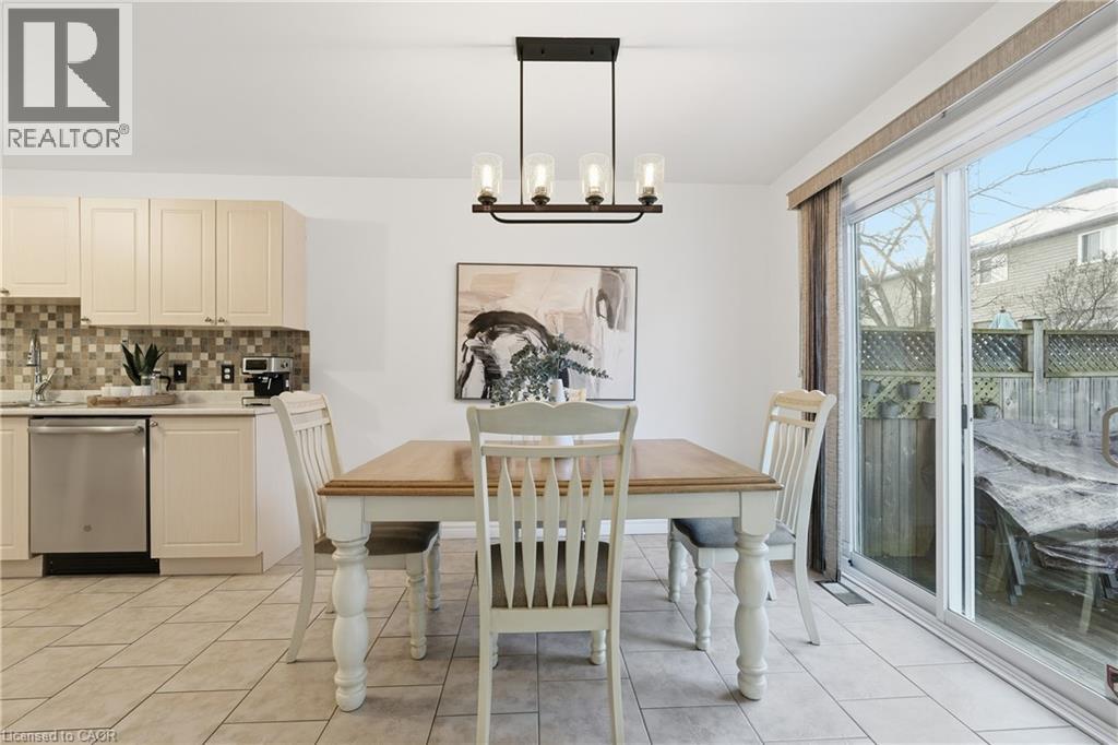 122 Vennio Lane, Hamilton, Ontario  L9B 2Y7 - Photo 15 - 40794500