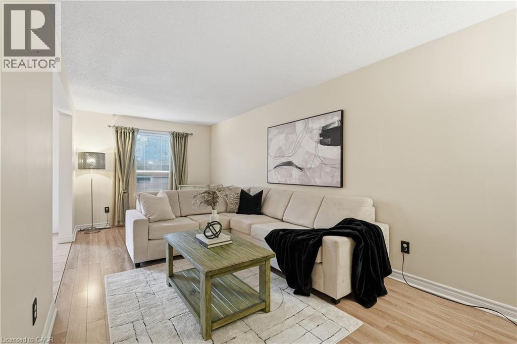 122 Vennio Lane, Hamilton, Ontario  L9B 2Y7 - Photo 18 - 40794500