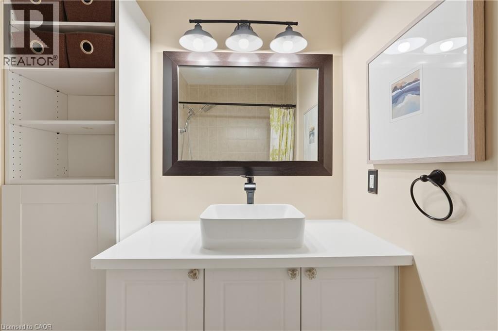 122 Vennio Lane, Hamilton, Ontario  L9B 2Y7 - Photo 24 - 40794500