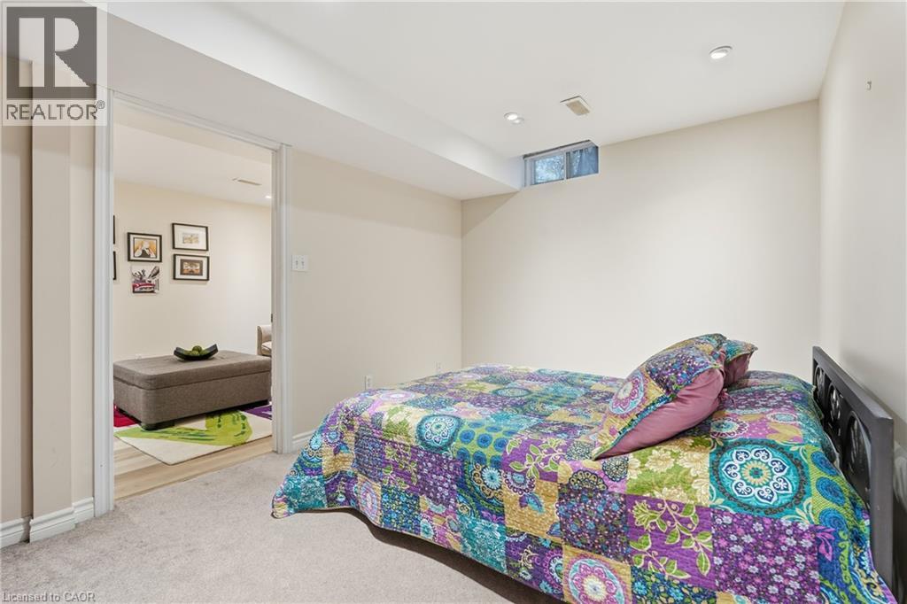 122 Vennio Lane, Hamilton, Ontario  L9B 2Y7 - Photo 36 - 40794500