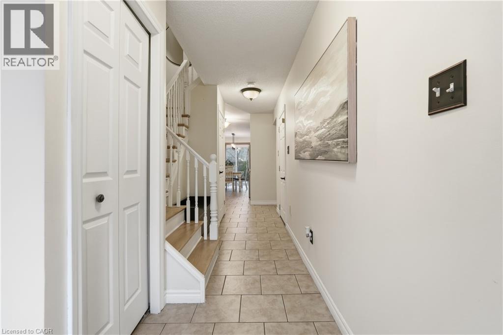 122 Vennio Lane, Hamilton, Ontario  L9B 2Y7 - Photo 6 - 40794500