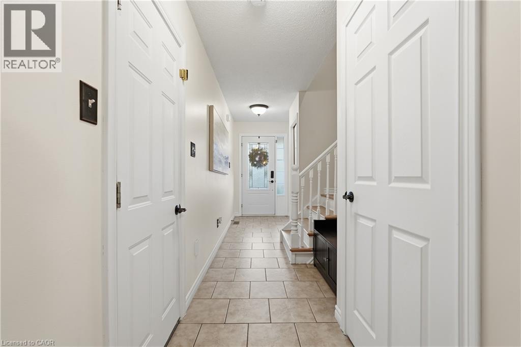 122 Vennio Lane, Hamilton, Ontario  L9B 2Y7 - Photo 7 - 40794500