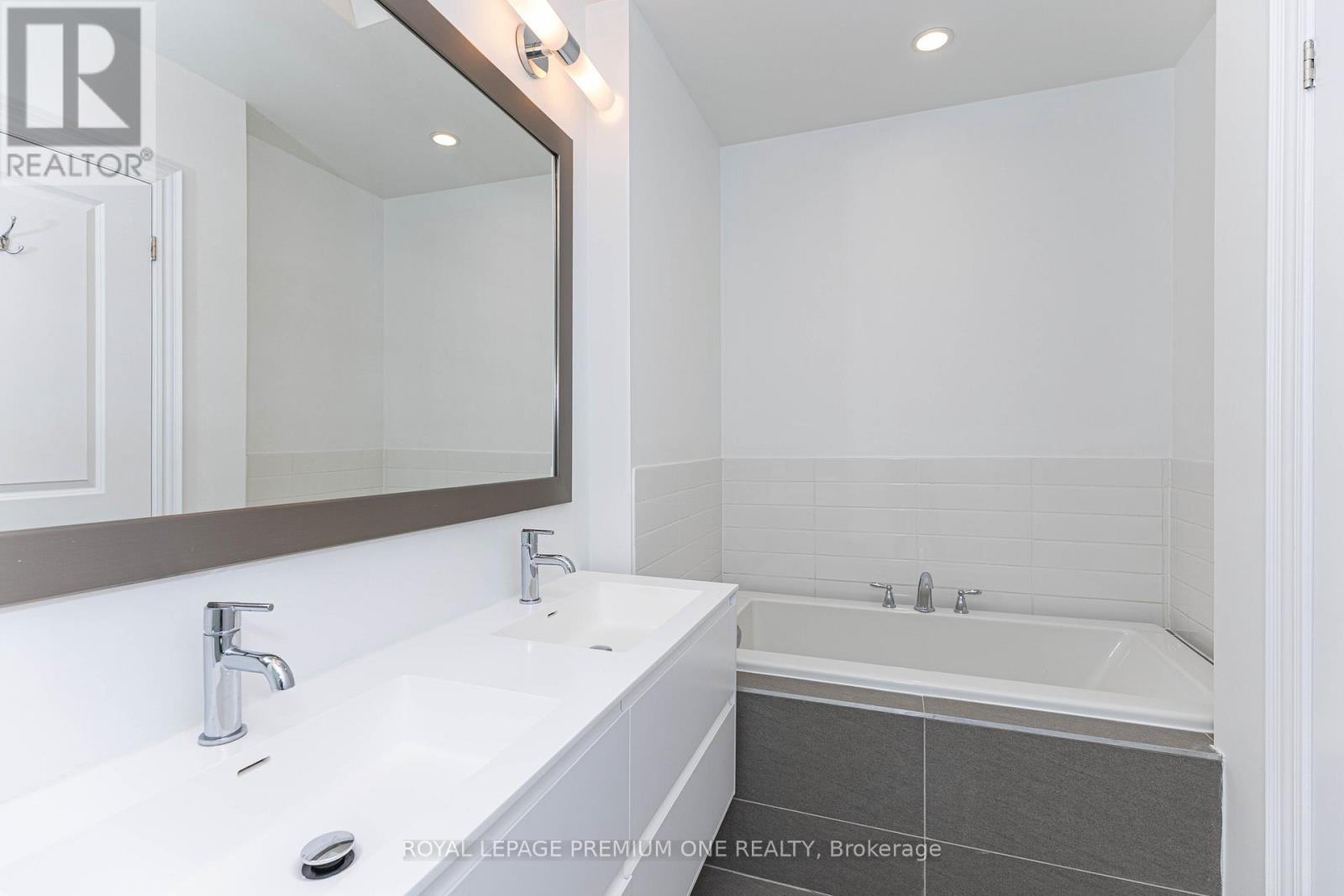 12 - 1145 Ossington Avenue, Toronto, Ontario  M6G 0A3 - Photo 27 - C12586450
