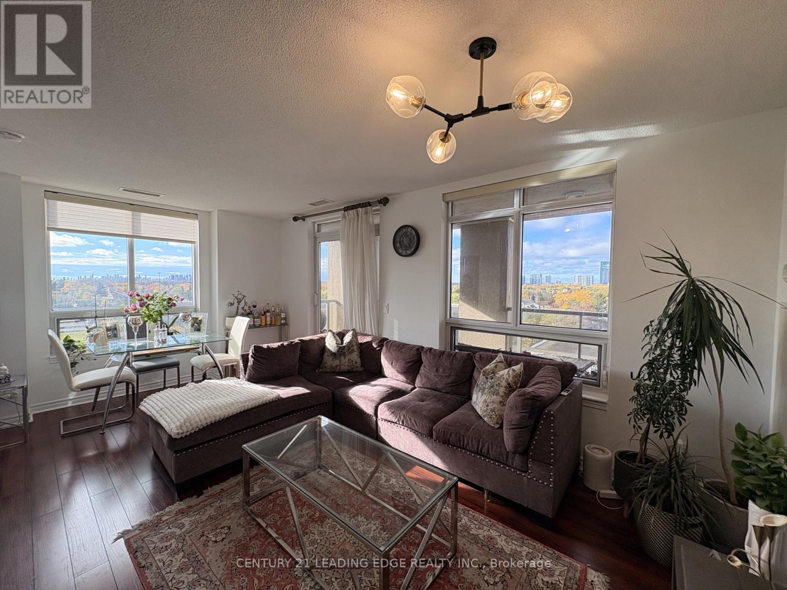 712 - 18 KENASTON GARDENS, Toronto, Ontario