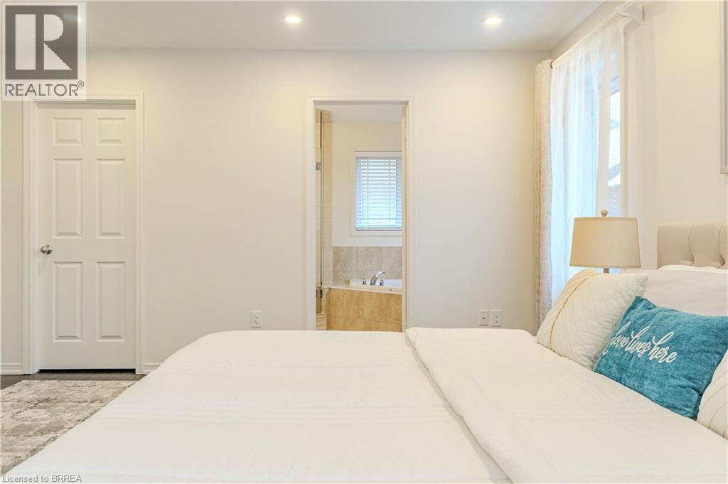 241 Thomas Avenue, Brantford, Ontario  N3S 0E1 - Photo 21 - 40794255