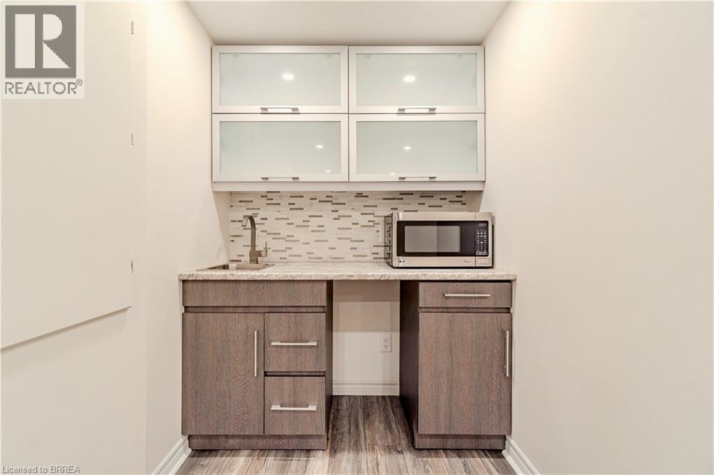 241 Thomas Avenue, Brantford, Ontario  N3S 0E1 - Photo 32 - 40794255