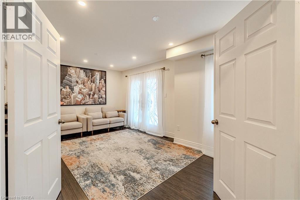 241 Thomas Avenue, Brantford, Ontario  N3S 0E1 - Photo 8 - 40794255