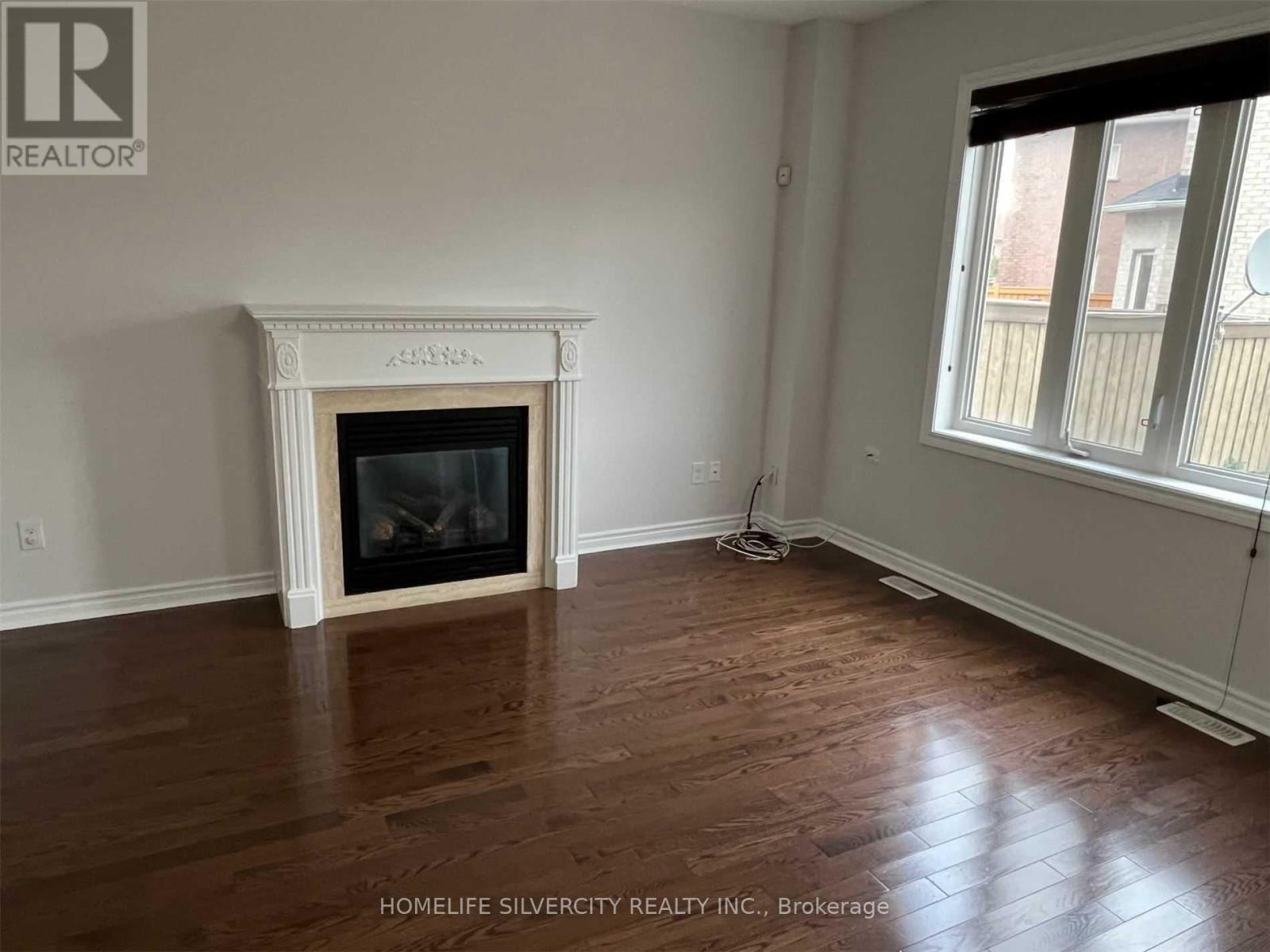 87 Summitgreen Crescent, Brampton, Ontario  L6R 0T6 - Photo 3 - W12641560