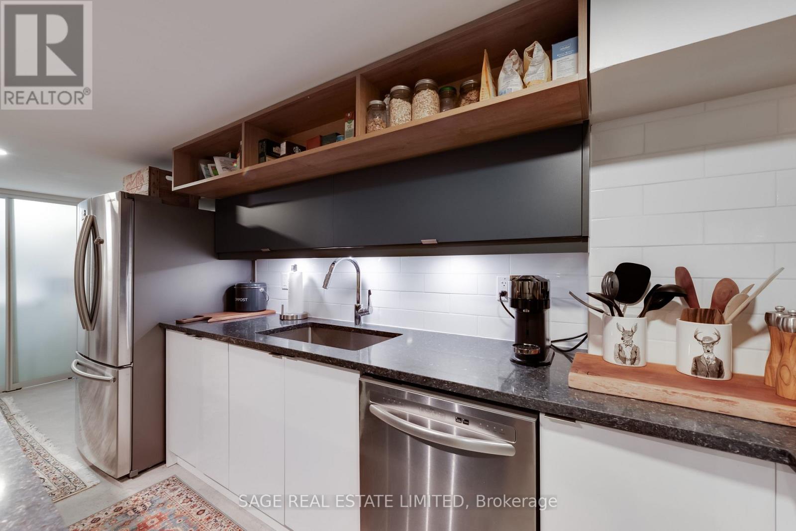 Lower - 57 Westmoreland Avenue, Toronto, Ontario  M6H 2Z8 - Photo 11 - W12641580