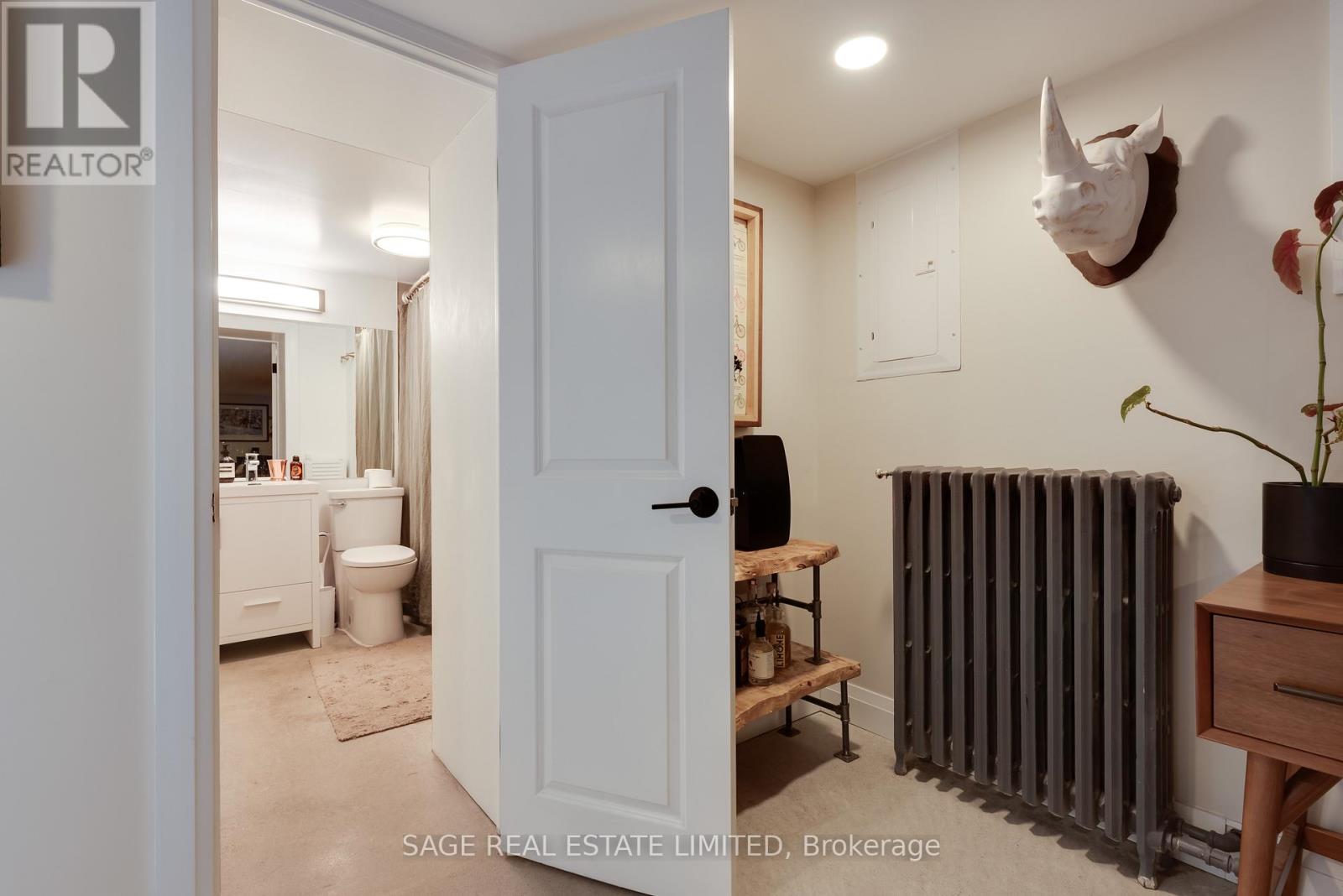 Lower - 57 Westmoreland Avenue, Toronto, Ontario  M6H 2Z8 - Photo 5 - W12641580