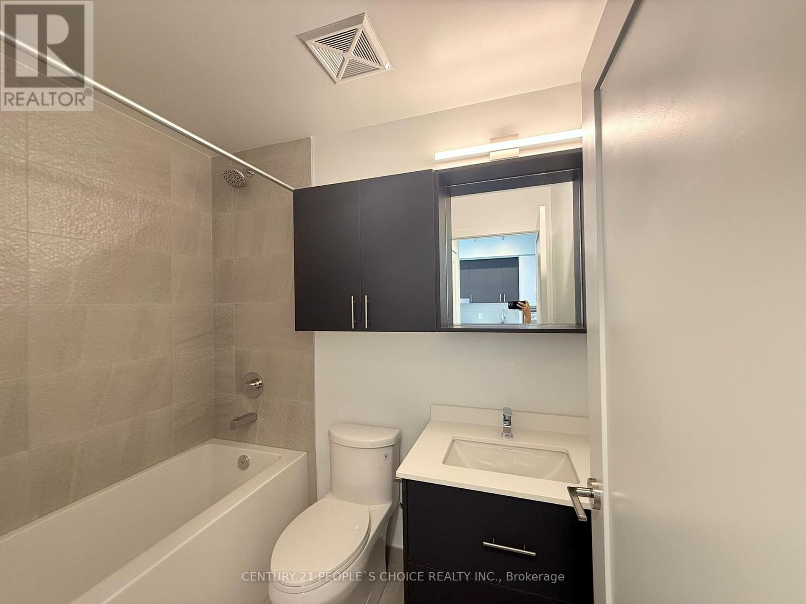 1904 - 5105 Hurontario Street W, Mississauga, Ontario  L4Z 0C9 - Photo 10 - W12641584