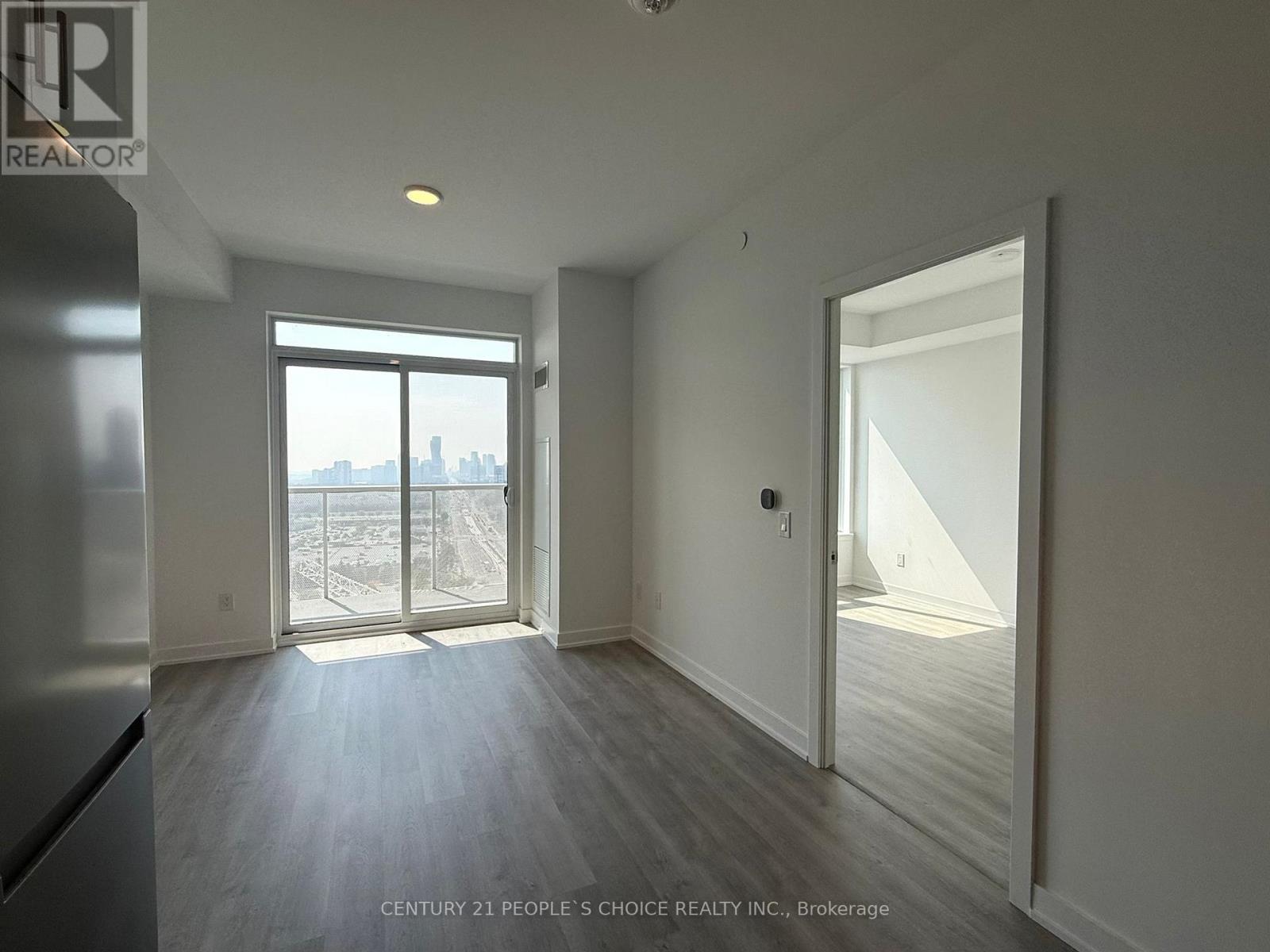 1904 - 5105 Hurontario Street W, Mississauga, Ontario  L4Z 0C9 - Photo 2 - W12641584