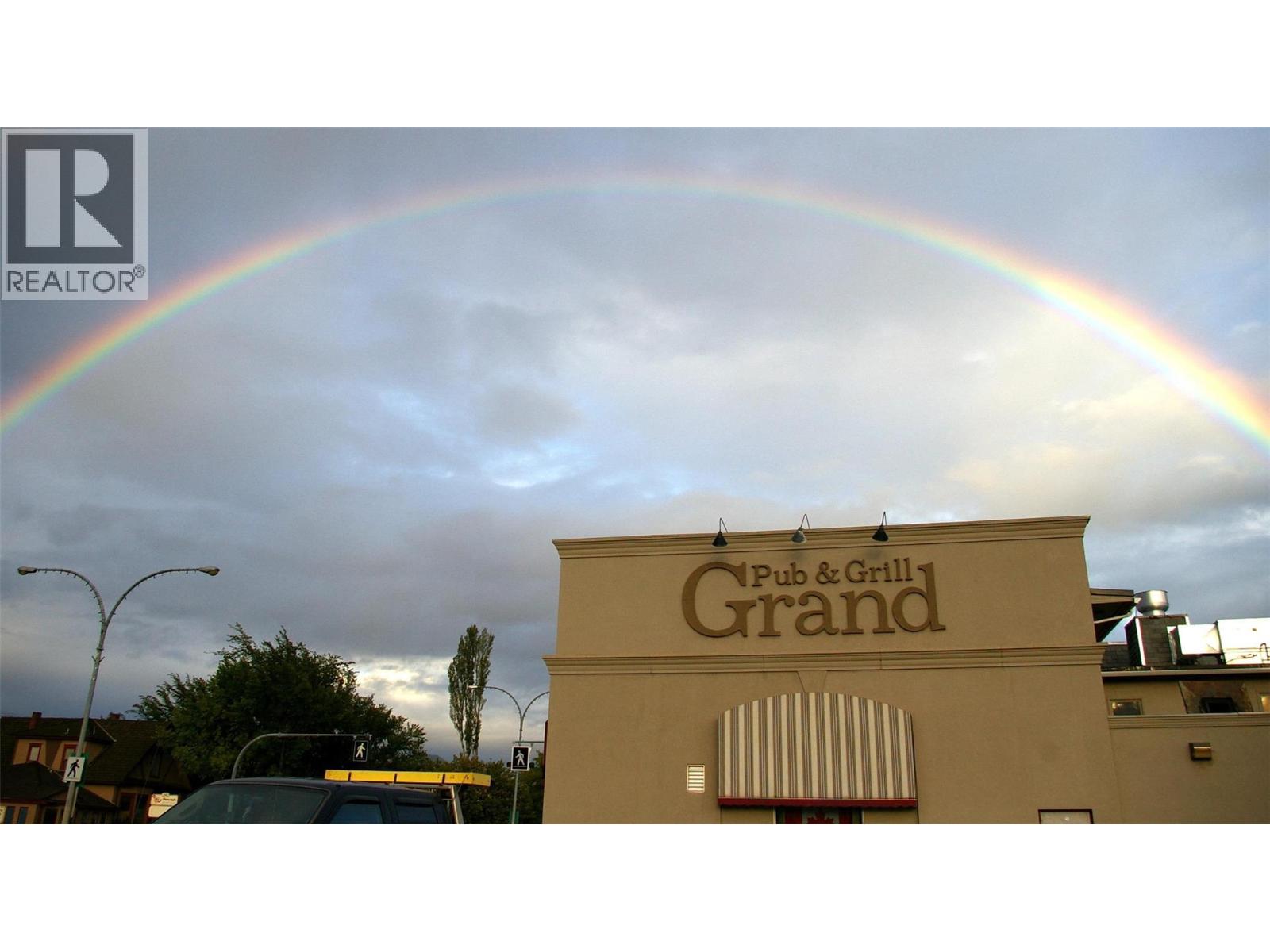 2099 Garcia Street, Merritt, British Columbia  V1K 1B8 - Photo 5 - 10371329