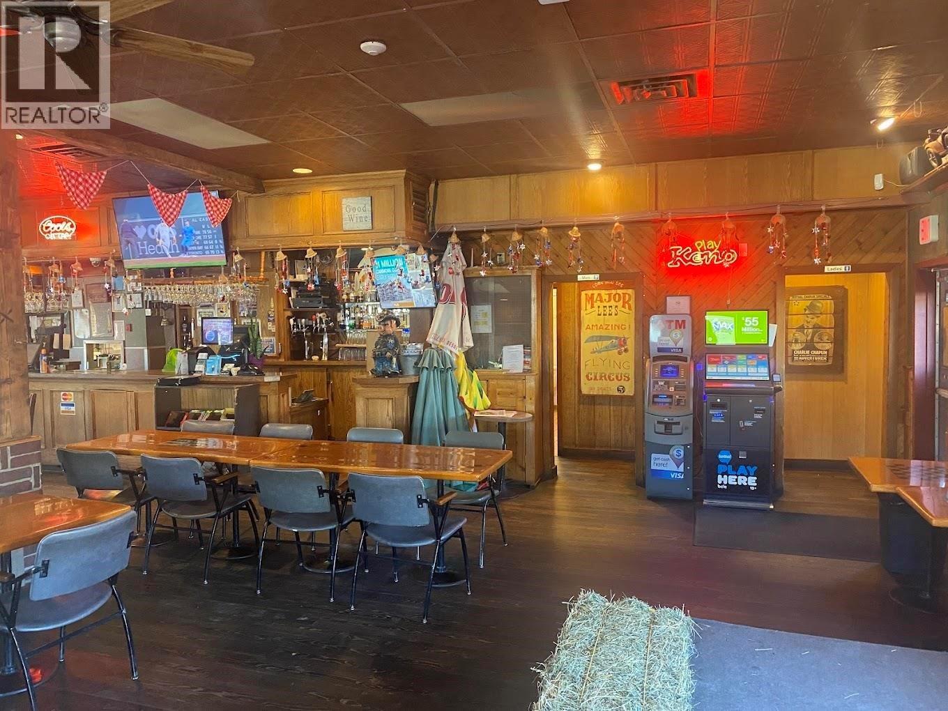 2099 Garcia Street, Merritt, British Columbia  V1K 1B8 - Photo 9 - 10371329