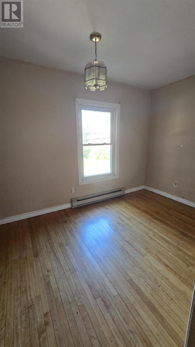 35 Albert St E, Sault Ste. Marie, Ontario  P6A 2H7 - Photo 12 - SM253429