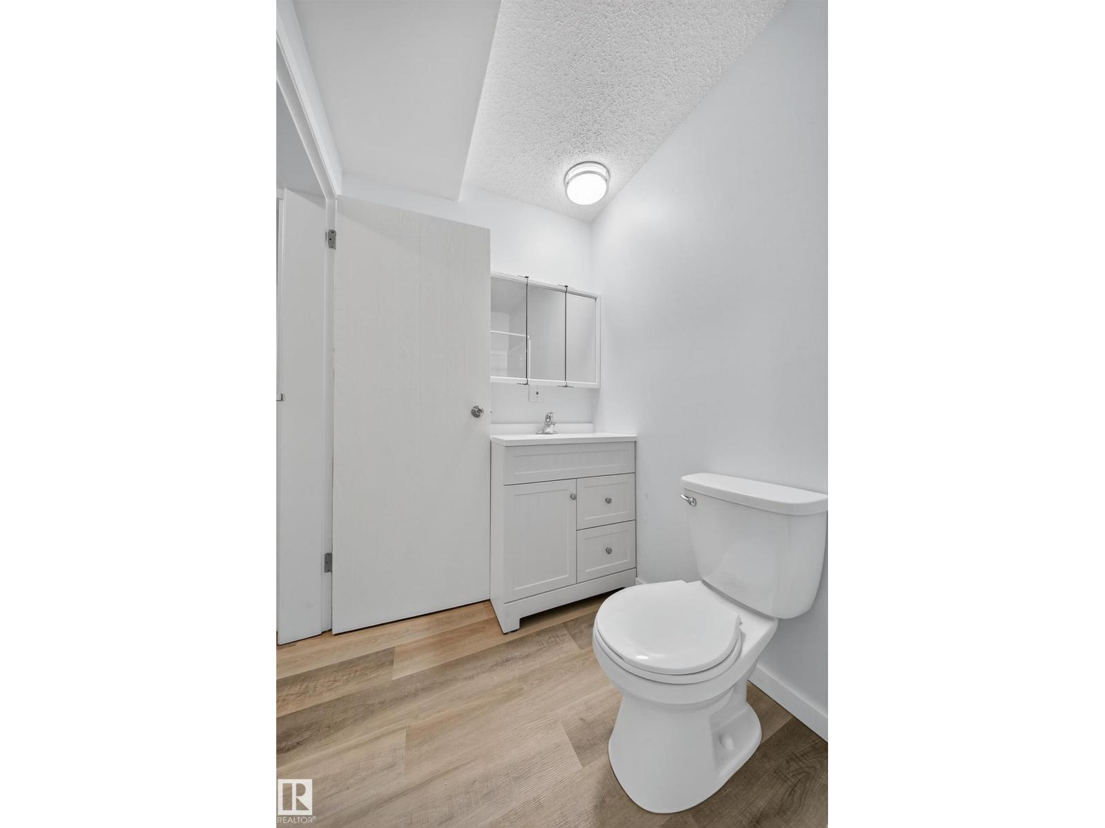 10313 150 St Nw, Edmonton, Alberta  T5P 1P6 - Photo 37 - E4461251