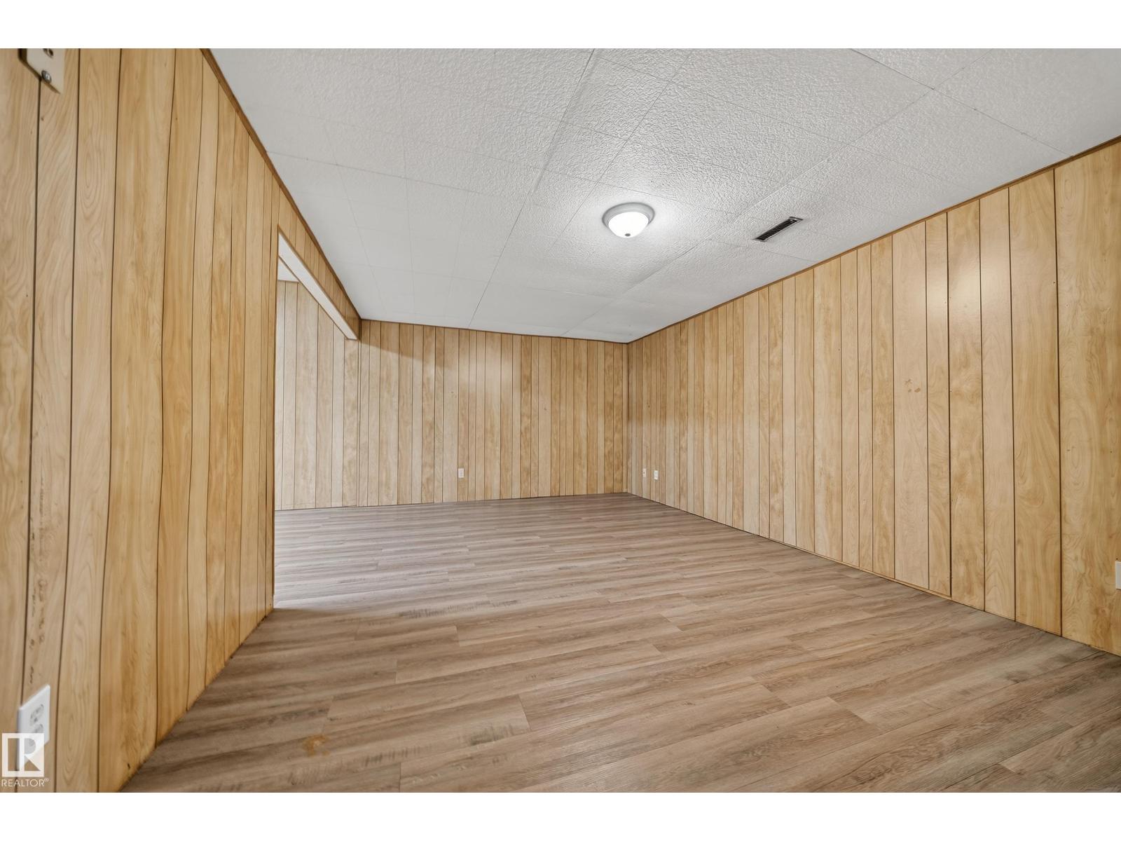 10313 150 St Nw, Edmonton, Alberta  T5P 1P6 - Photo 43 - E4461251