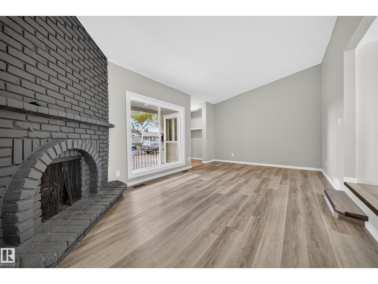 10313 150 St Nw, Edmonton, Alberta  T5P 1P6 - Photo 1 - E4461251