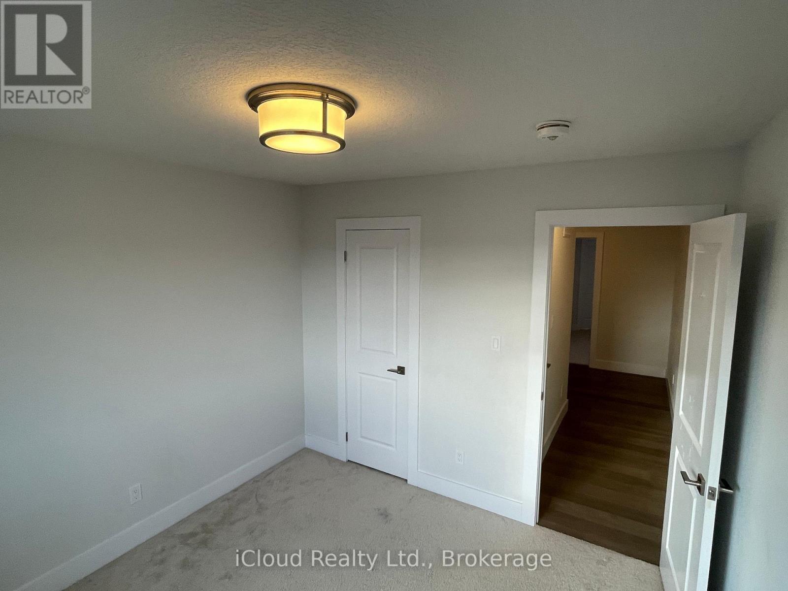 167 Forest Creek Drive, Kitchener, Ontario  N2R 0M1 - Photo 12 - X12641592