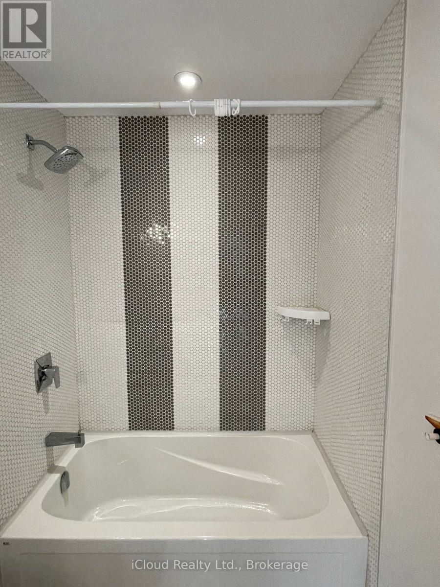 167 Forest Creek Drive, Kitchener, Ontario  N2R 0M1 - Photo 19 - X12641592