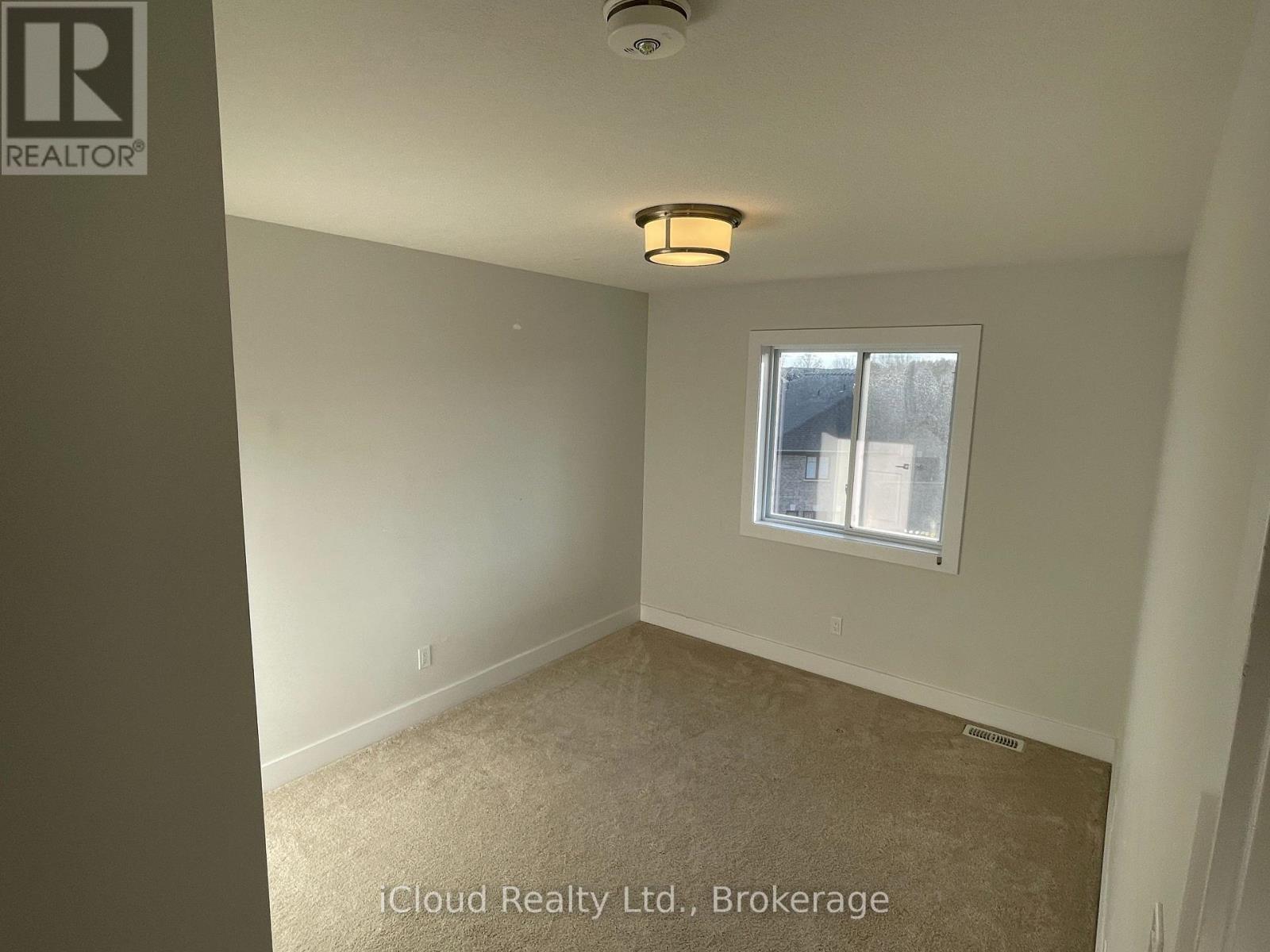 167 Forest Creek Drive, Kitchener, Ontario  N2R 0M1 - Photo 7 - X12641592