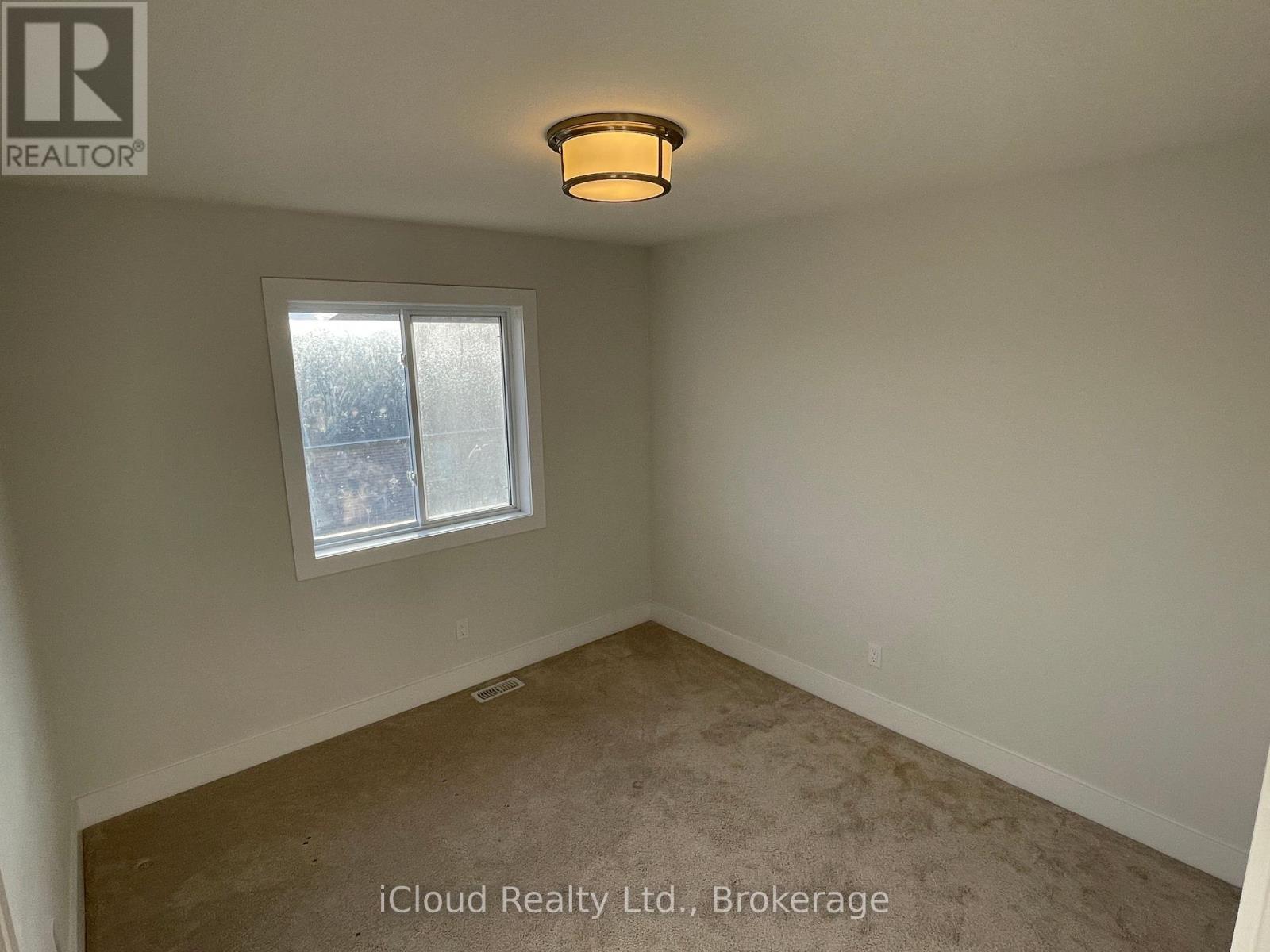 167 Forest Creek Drive, Kitchener, Ontario  N2R 0M1 - Photo 8 - X12641592