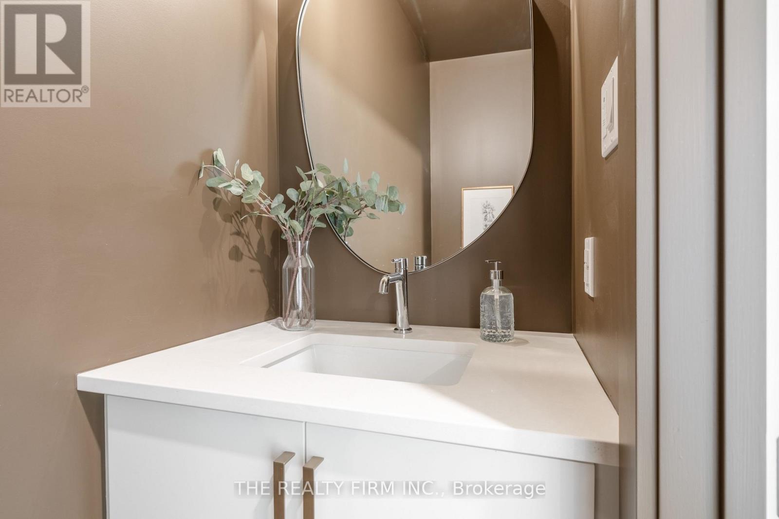 158 Harvest Lane, Thames Centre, Ontario  N0L 1G2 - Photo 12 - X12641688