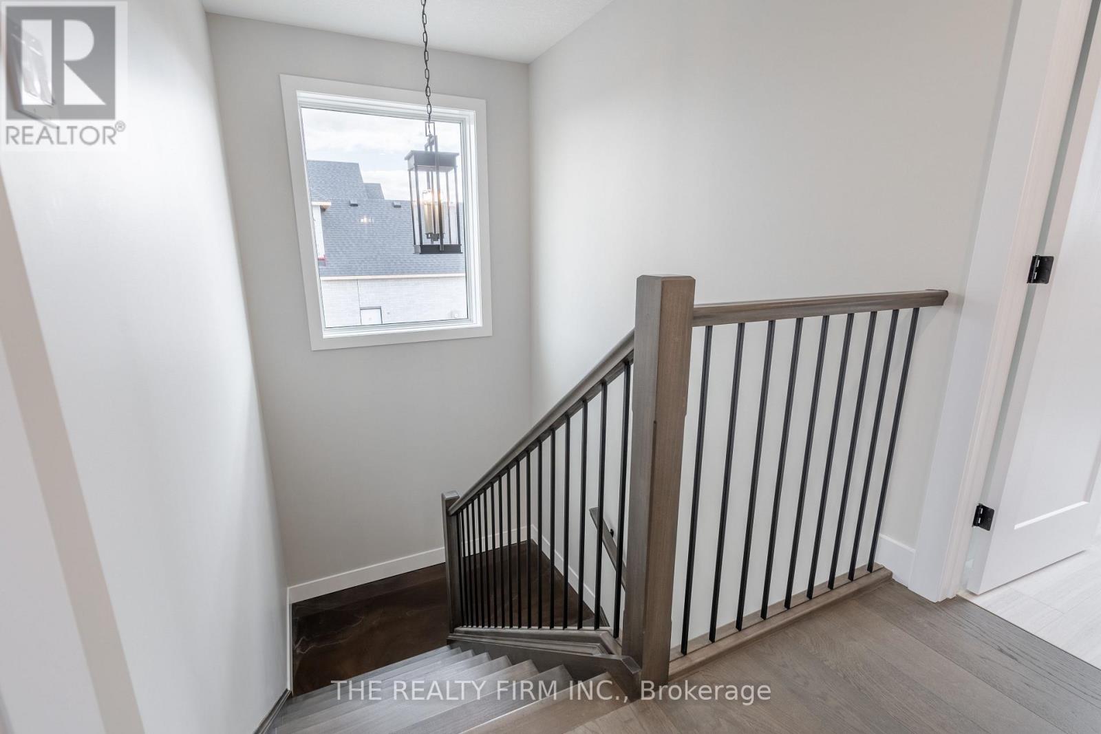 158 Harvest Lane, Thames Centre, Ontario  N0L 1G2 - Photo 14 - X12641688