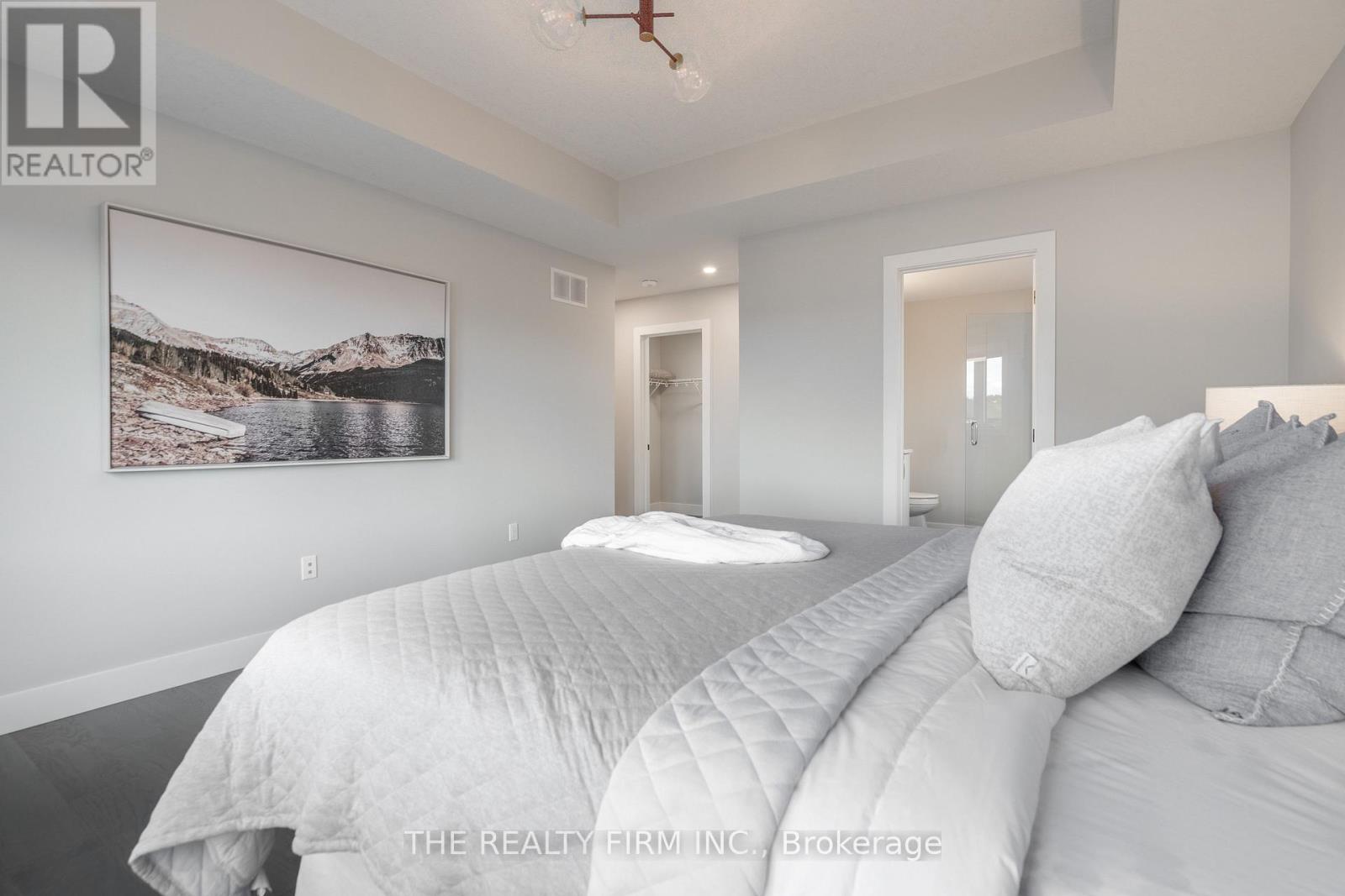 158 Harvest Lane, Thames Centre, Ontario  N0L 1G2 - Photo 23 - X12641688