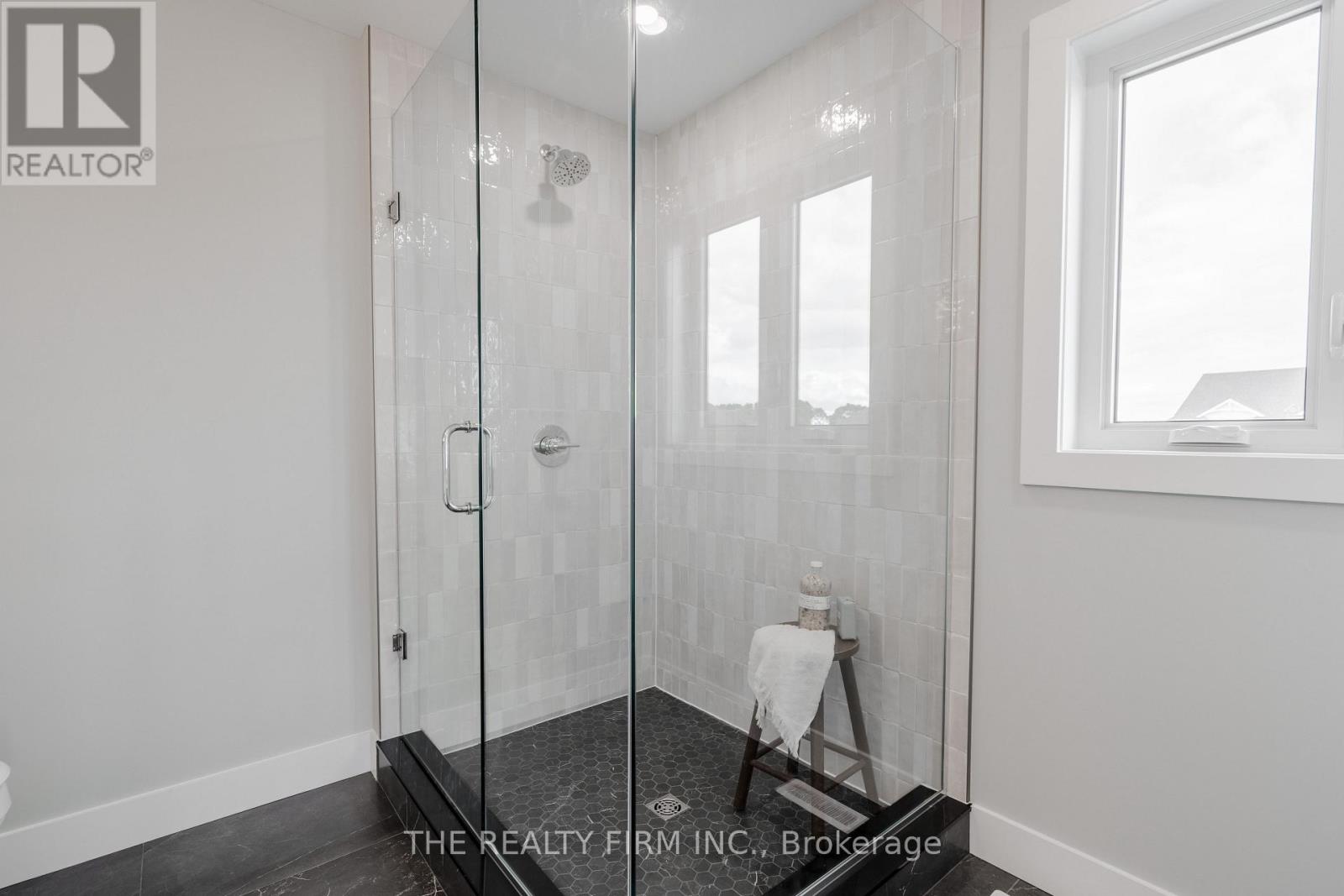 158 Harvest Lane, Thames Centre, Ontario  N0L 1G2 - Photo 26 - X12641688